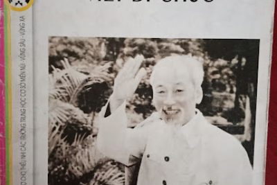 Bài giới thiệu sách tháng 5. Chủ đề: Kỷ niệm 135 năm Ngày sinh Chủ tịch Hồ Chí Minh 19/5/1890 – 19/5/2025. Cuốn sách: Bác Hồ viết di chúc